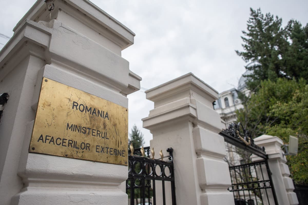 MAE condamnă amenințările Rusiei asupra Ucrainei: Nu vom fi intimidați. Ne menținem prezența diplomatică în Ucraina