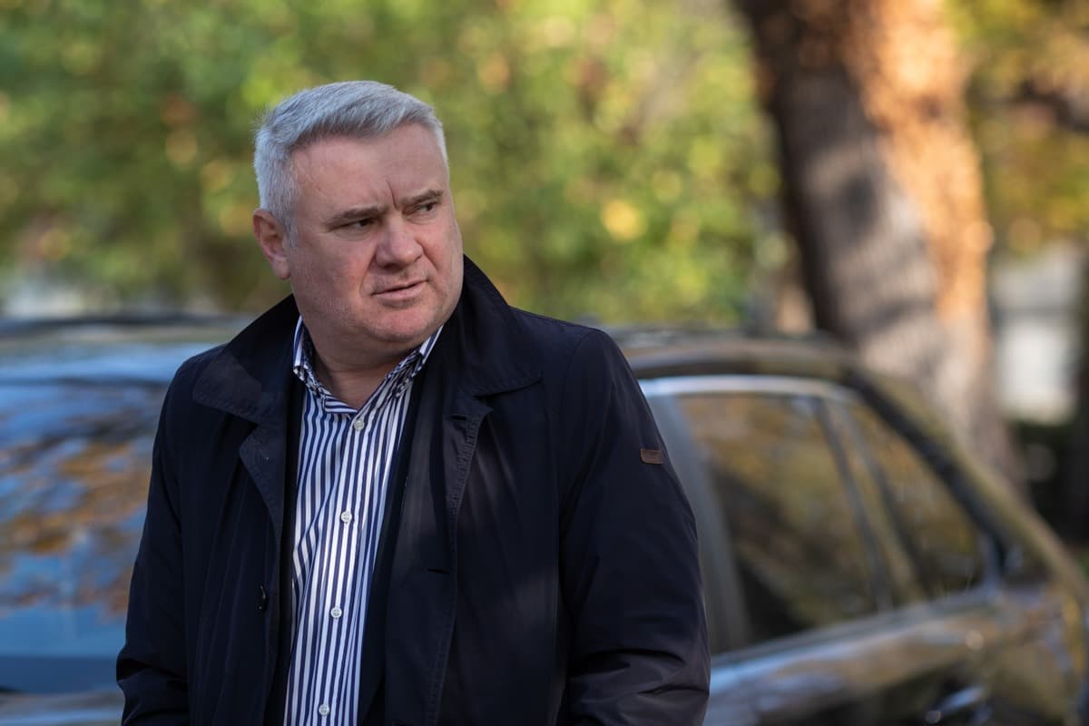 Deputatul PNL Gigel Știrbu îi cere lui Nicușor Dan să răspundă la afirmația lui George Simion că un consilier prezidențial l-ar fi sunat în seara votului pentru guvernul Veștea / „Românii au dreptul să știe”