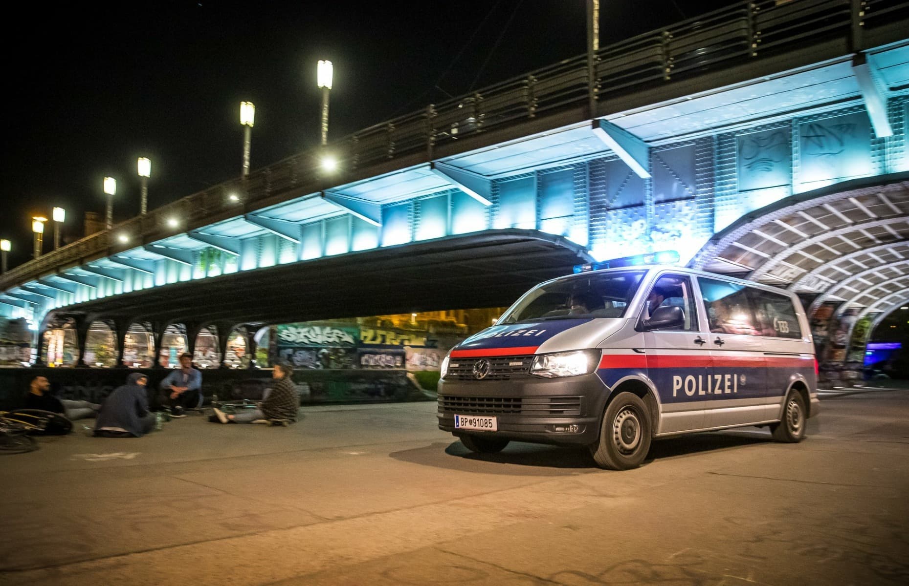 Incident cu focuri de armă în orașul austriac Linz / Un bărbat în vârstă a împuşcat mortal două femei, apoi s-a sinucis