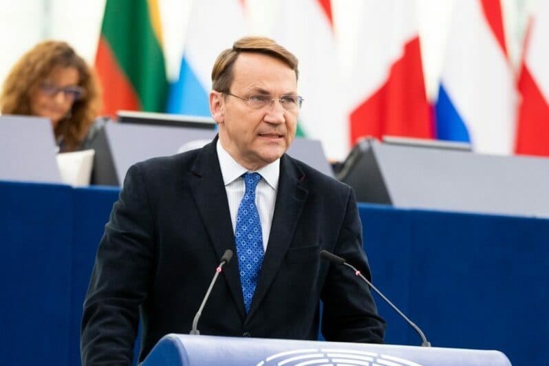 Ministru de externe: Polonia trebuie să pregătească un plan B în contextul amenințării lui Trump privind ieșirea din NATO