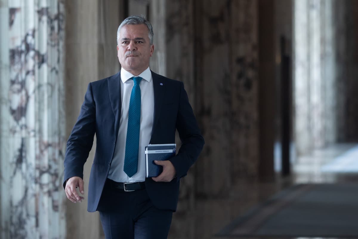 Adrian Veștea: ”Voi prelua integral programul de guvernare integral al lui Ilie Bolojan, fără a modifica nicio virgulă” / Despre Bolojan: ”I-am scris un mesaj după desemnare, nu am avut nicio reacție până acum”