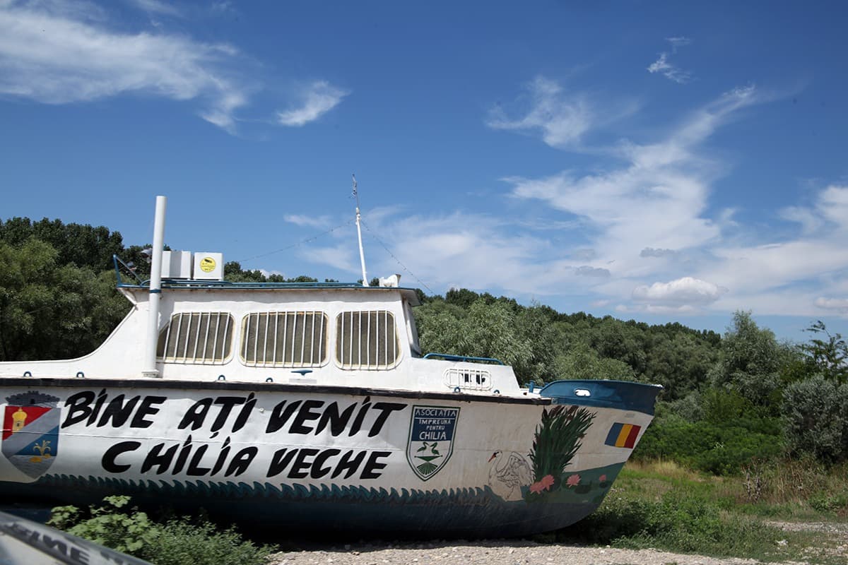 Delta Dunării, între relaxare și geopolitică / Sezon promițător cu pensiuni pline, festivaluri și dezbateri despre Putin, sub alerte de drone la granița cu Ucraina