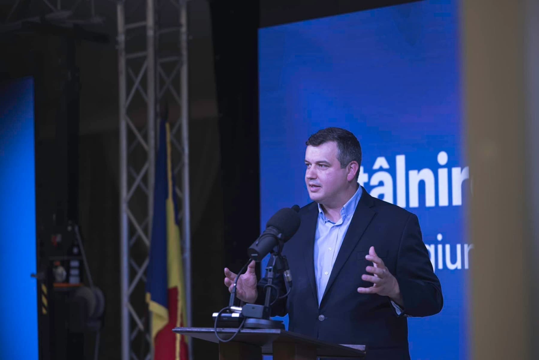 Tomac a convocat, miercuri seara, ședință de partid / El este vehiculat pentru funcția de premier