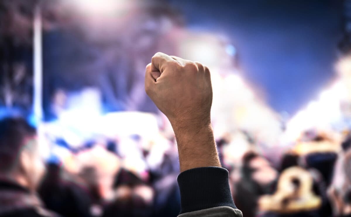 Peste 200 de europarlamentari cer anchetarea familiei politice de extremă dreapta din Parlamentul European, din care fac parte și AfD, şi Reconquęte / Suspiciuni că încalcă valorile UE