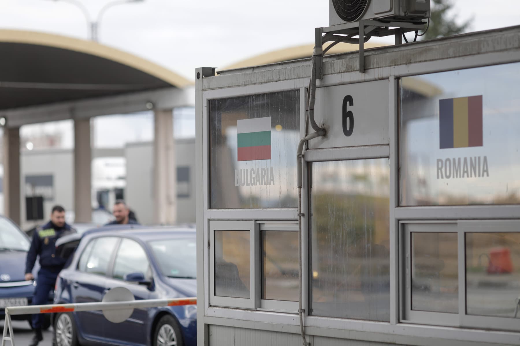 Traficul la frontiere în minivacanţa de 1 Mai: 3.500 de polițiști mobilizați
