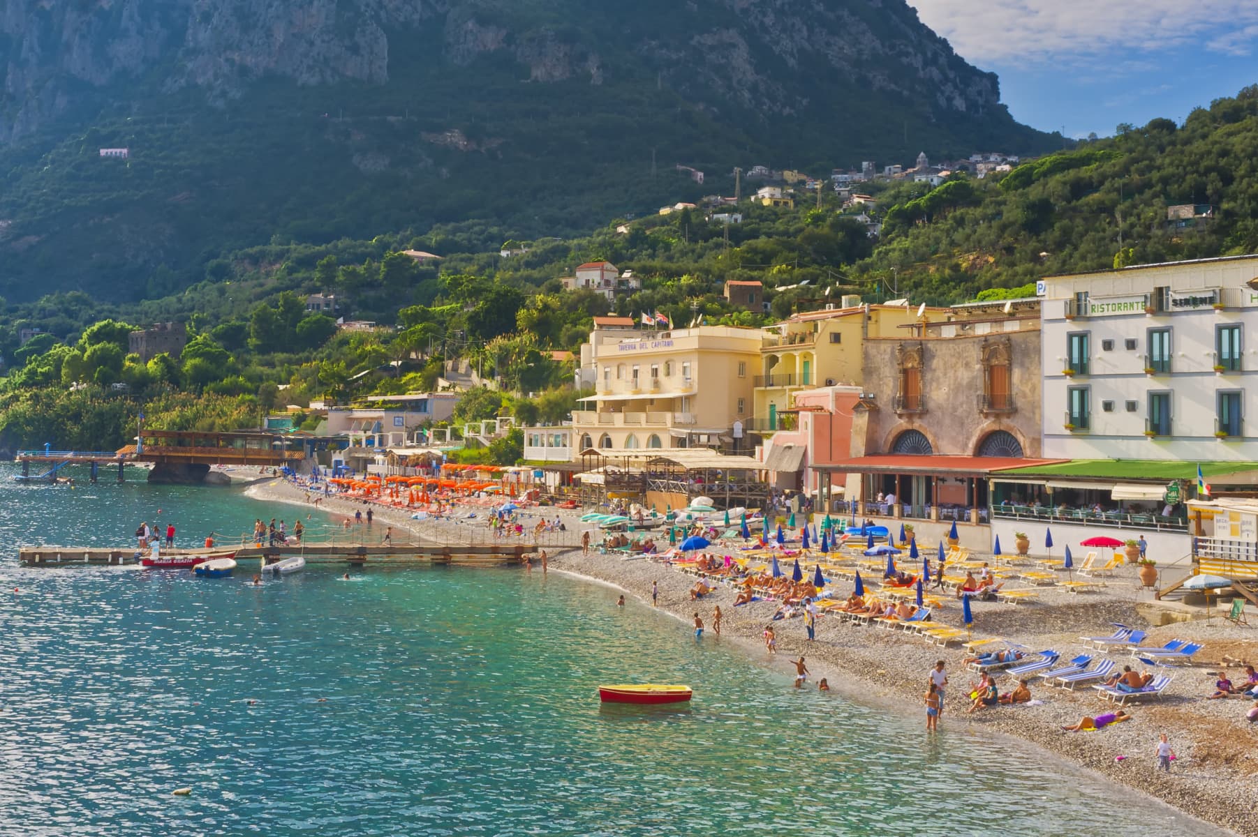 Locuitorii de pe coasta Amalfi vor să interzică turiștilor să coboare din navele de croazieră