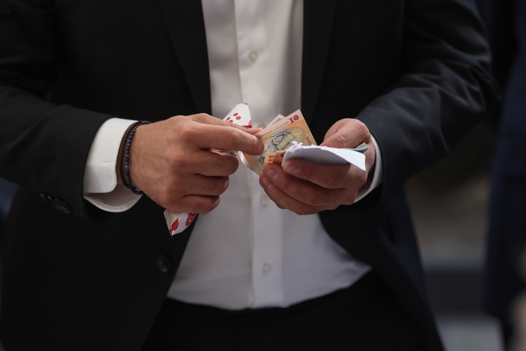 Ministrul Muncii, despre proiectul legii salarizării: Unele grile nu sunt așezate corect / Vom corecta ceea ce poate fi corectat / Dar nu desfășurăm negocieri salariale
