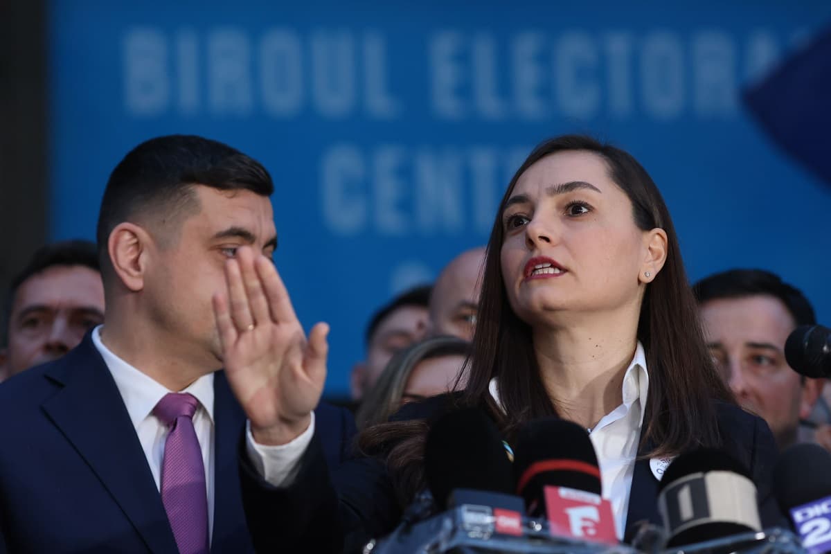 Conflict între extremiști. Anamaria Gavrilă (POT): AUR nu a votat ca să plece Bolojan. Spor la propagandă! Suspendarea lui Nicușor Dan este la fel ca suspendarea lui Iohannis?