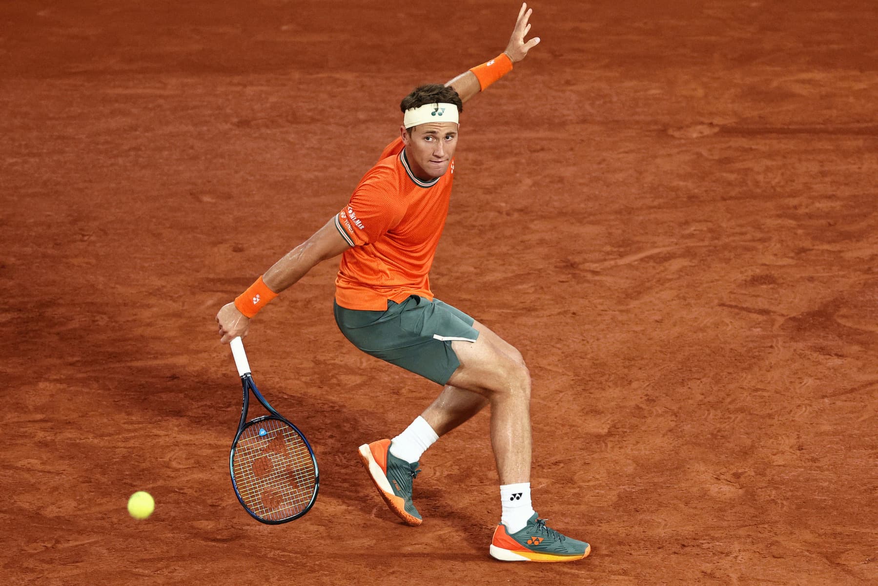 Turneul surprizelor la Roland Garros: Casper Ruud, dublu finalist la Paris, eliminat în optimi