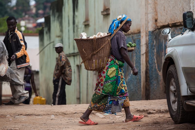 Ebola s-ar fi răspândit necontrolat în statele africane încă din luna ianuarie, arată noi informații / Este a treia cea mai mare epidemie a acestui virus