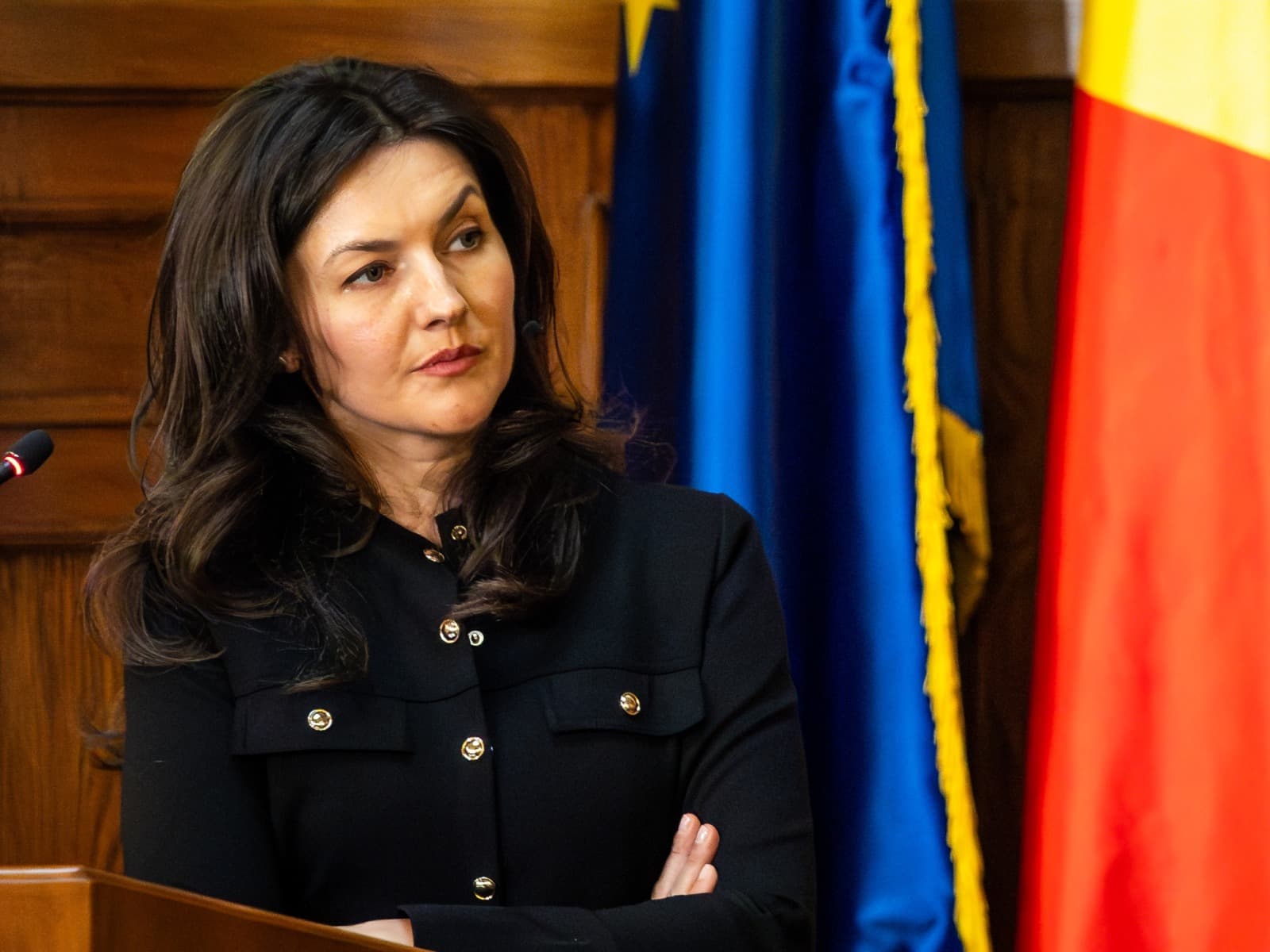 Scoateți cenzorii din educație! Opriți presiunile la adresa presei!