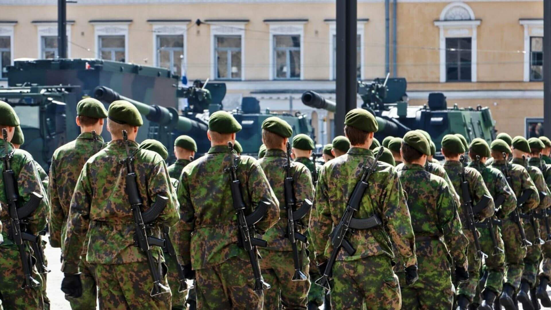 Berlinul analizează posibilitatea de a mobiliza în mod obligatoriu rezerviştii chiar şi în timp de pace / Germania are aproximativ 185.000 de soldaţi în serviciu activ