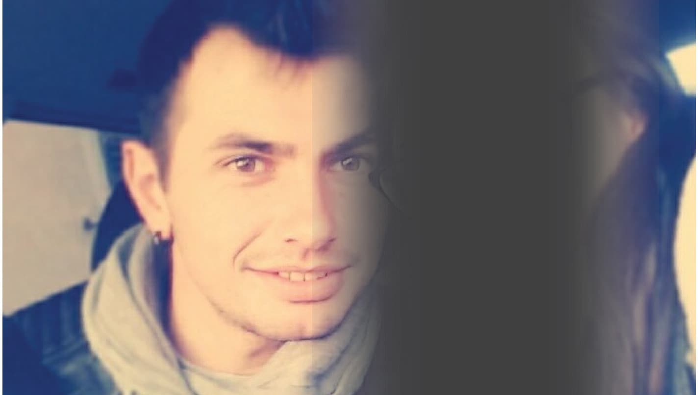 Condamnare pe viață cu izolare pentru Vasile Frumuzache, românul care a ucis în Italia două prostituate / A apărut fața instanței cu un tricou dăruit de copiii săi, pe care scria „Ești super-tatăl nostru”