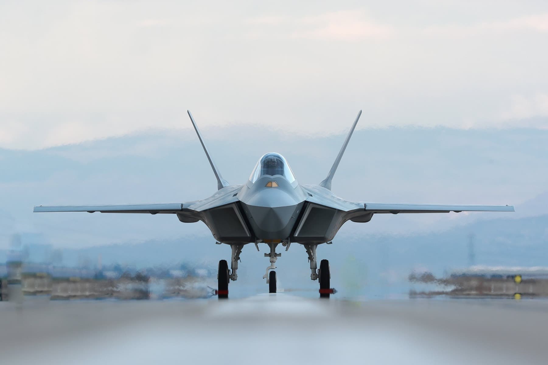Canada vrea să se alăture programului comun al Marii Britanii, Italiei și Japoniei pentru un avion de luptă