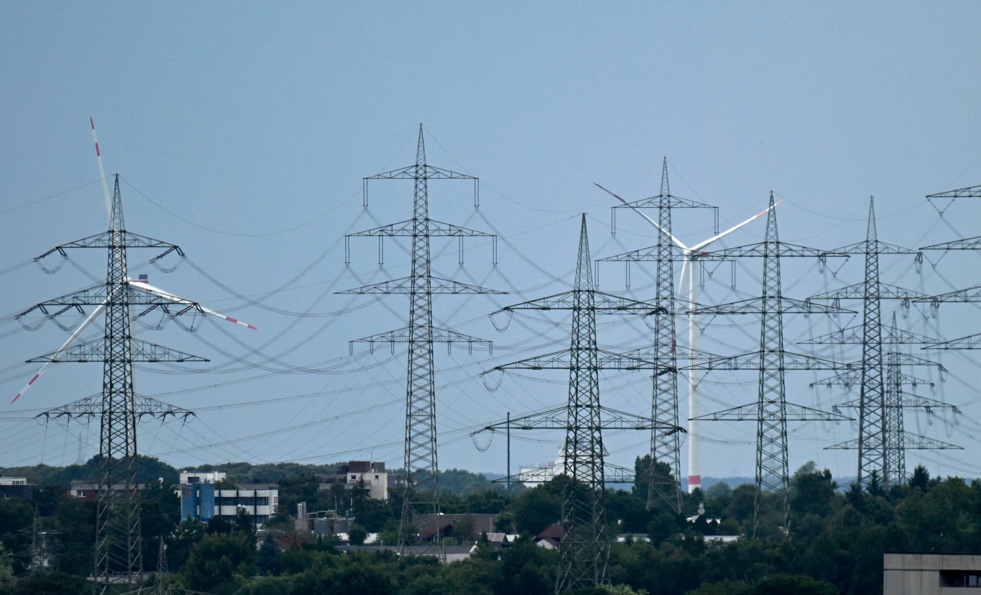 Se oprește curentul în București și Ilfov. Zonele afectate în perioada 14-17 aprilie 2026