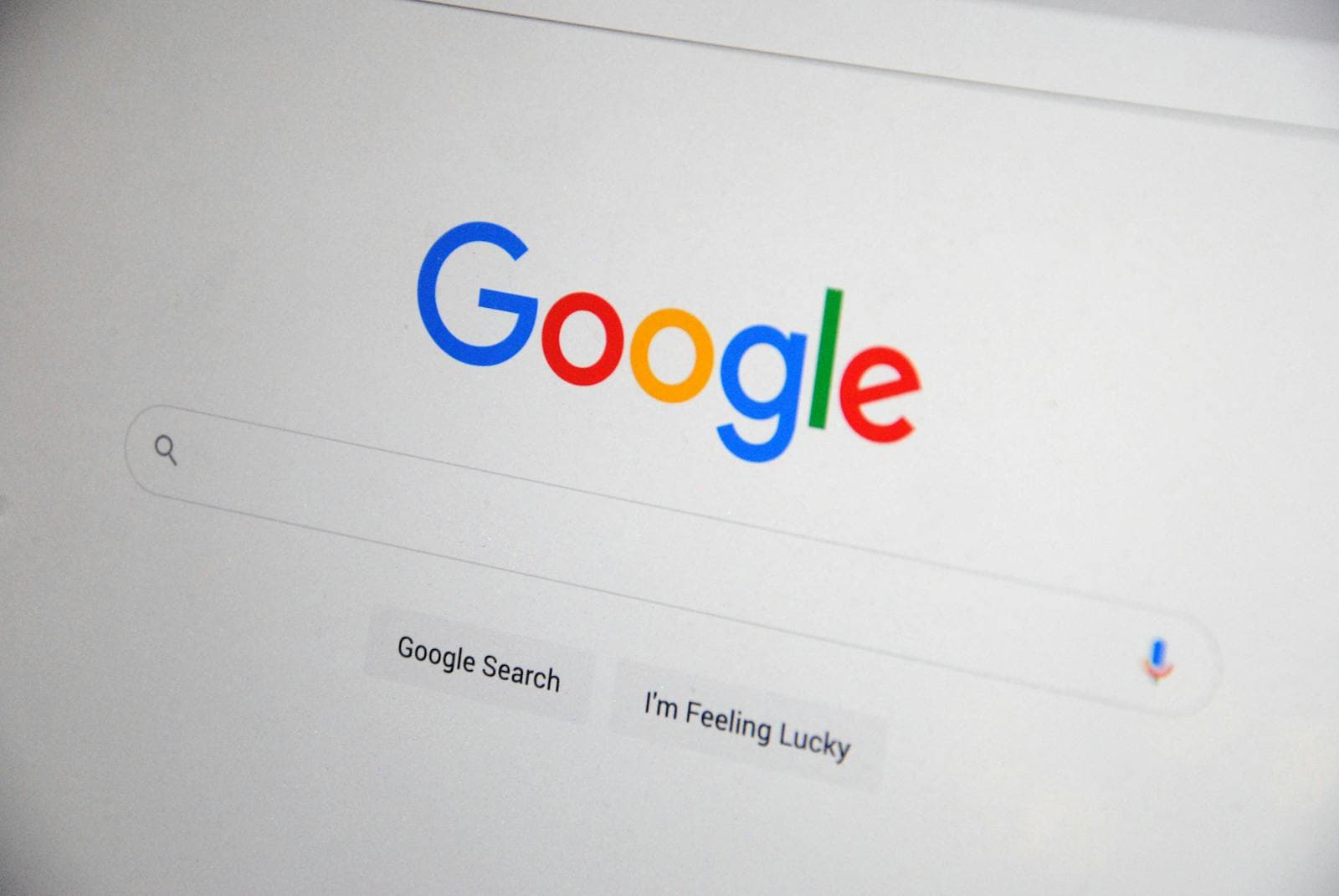 Google se confruntă cu presiuni din partea UE să permită rivalilor Gemini acces la sistemul Android