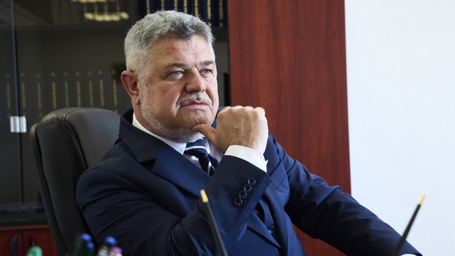 Preşedintele Nicuşor Dan are azi consultări cu liderii grupurilor parlamentare Uniţi pentru România, PACE şi neafiliaţi