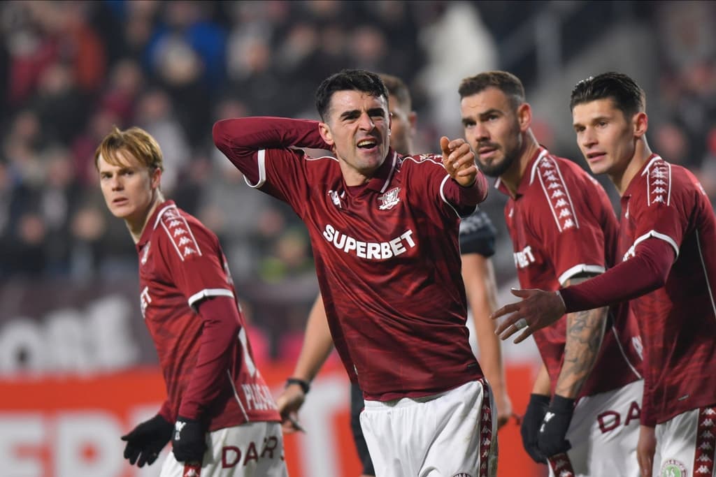 FC Argeș și Rapid au remizat 2-2 în penultima etapă a play-off-ului primei ligi de fotbal