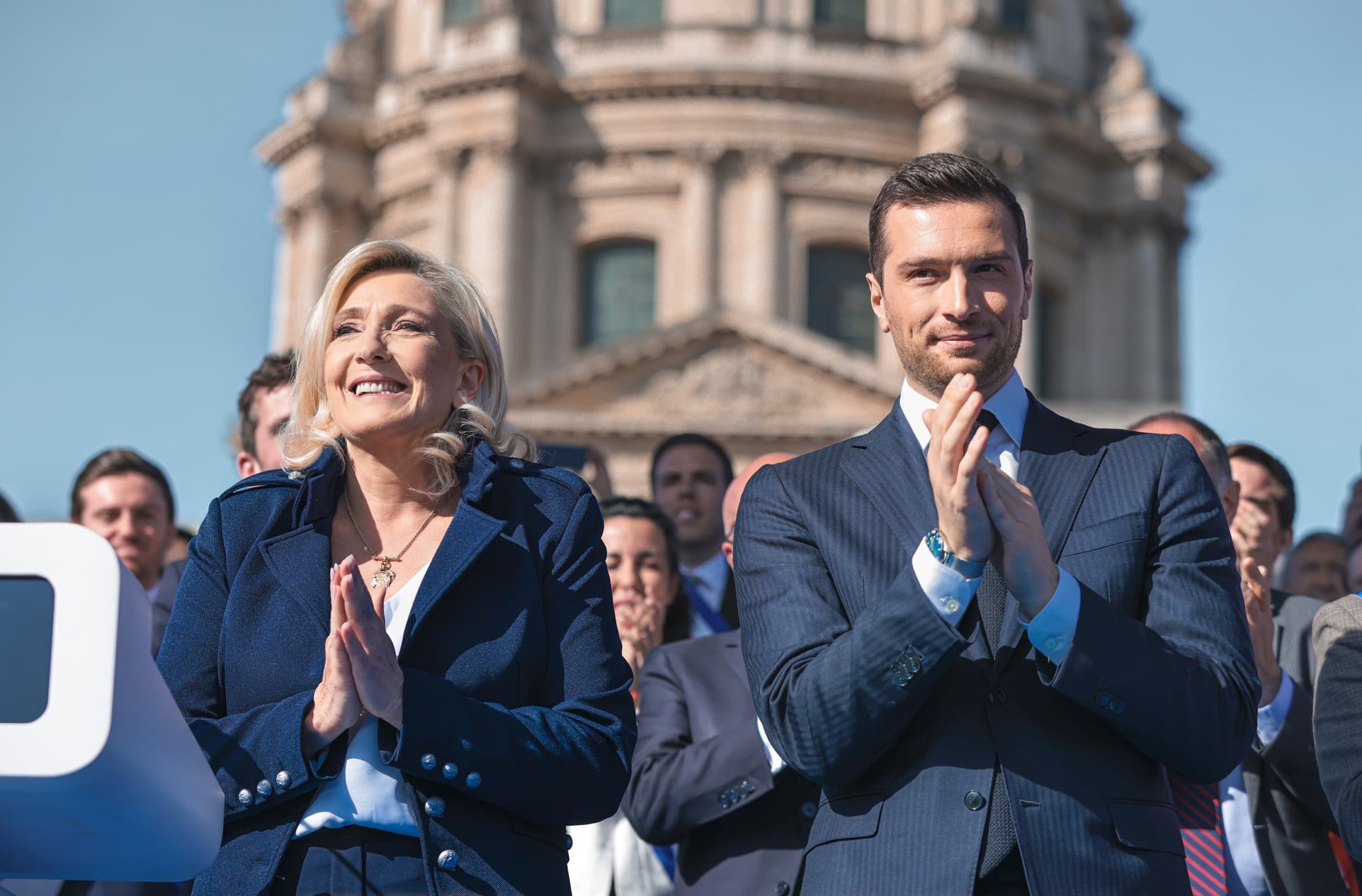 Parchetul Laurei Codruța Koveși îl anchetează pe Jordan Bardella, candidat la Președinția Franței, inamicul lui Macron