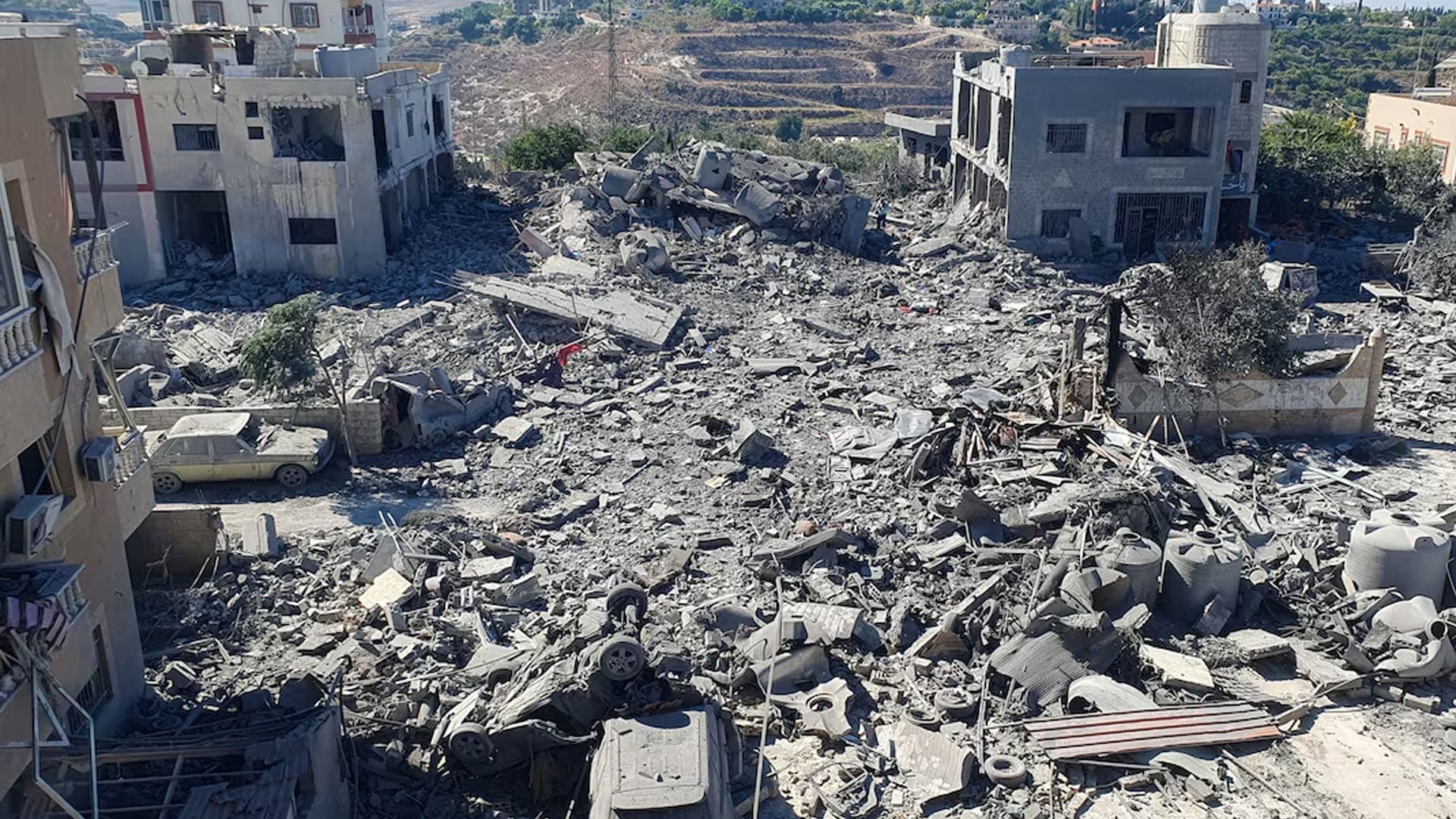 Loviturile Israelului în Liban fac negocierile „lipsite de sens”, afirmă preşedintele iranian