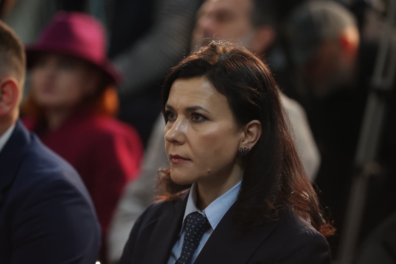DOCUMENTE | Noi creşteri salariale la parchete. Procurorul general Cristina Chiriac a majorat cu 50% salariile managerilor economici de la parchetele Curţilor de Apel, parchetele judeţene şi Parchetul Înaltei Curţi