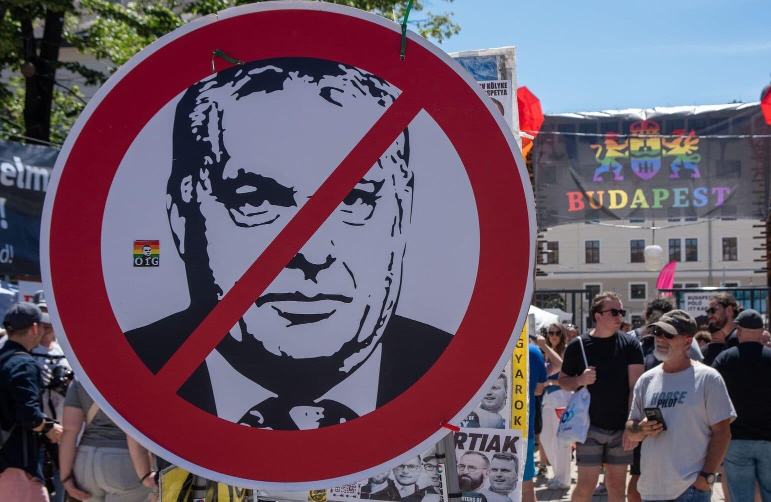 Parlamentarii maghiari au renunțat la 40% din salariile lor / Vot în unanimitate / Șeful Autorității Naționale pentru Integritate din Ungaria: Corupția din timpul lui Viktor Orban a costat Ungaria cel puțin 186 de miliarde de euro