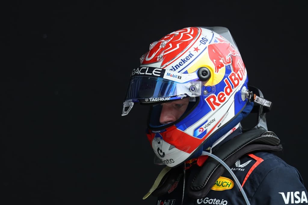 Verstappen testează noile upgrade-uri ale RedBull – Echipa așteaptă un răspuns în legătură cu viitorul său în F1