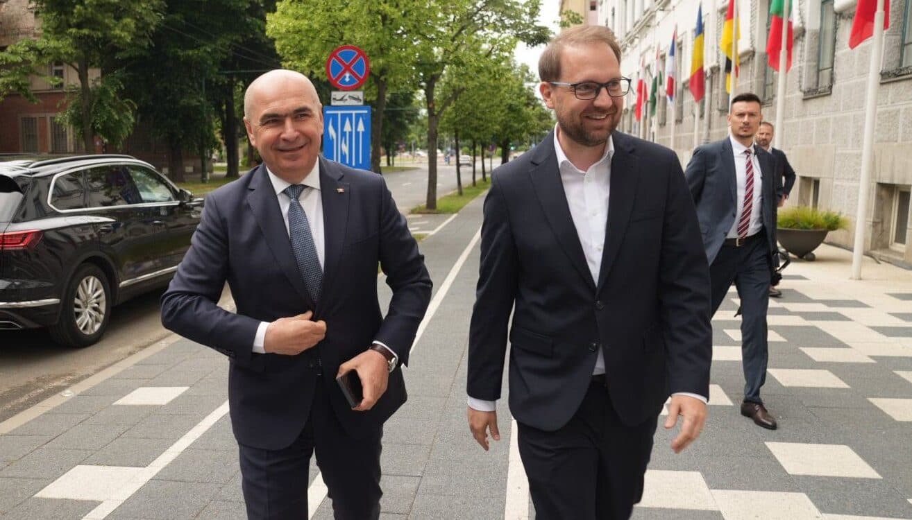 Dominic Fritz, după întâlnirea cu Ilie Bolojan: Orice formă de guvernare în care PSD se regăsește nu va fi susținutǎ. Săptămâna viitoare, partidele noastre – USR și PNL – vor depune împreună în Parlament mai multe inițiative legislative