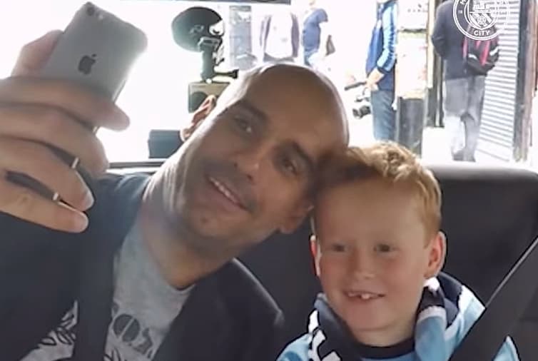 VIDEO: Povestea care a emoționat fotbalul – Guardiola, revedere în lacrimi cu fanul care a crescut odată cu trofeele câștigate de iberic la Manchester City