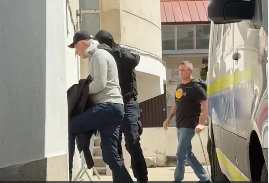 Procurorii constănțeni Valentin Gigi Ștefan și Teodor Niță rămân în arest preventiv / Înalta curte a admis cererea Parchetului General de prelungire / Decizia nu e definitivă