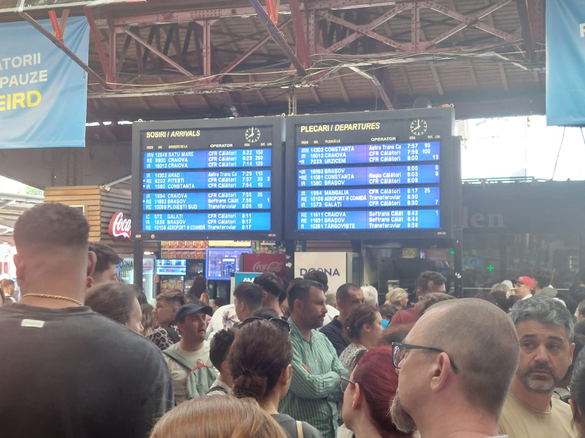 Întârzieri ale trenurilor de până la 4 ore, sâmbătă dimineața, din cauza caniculei