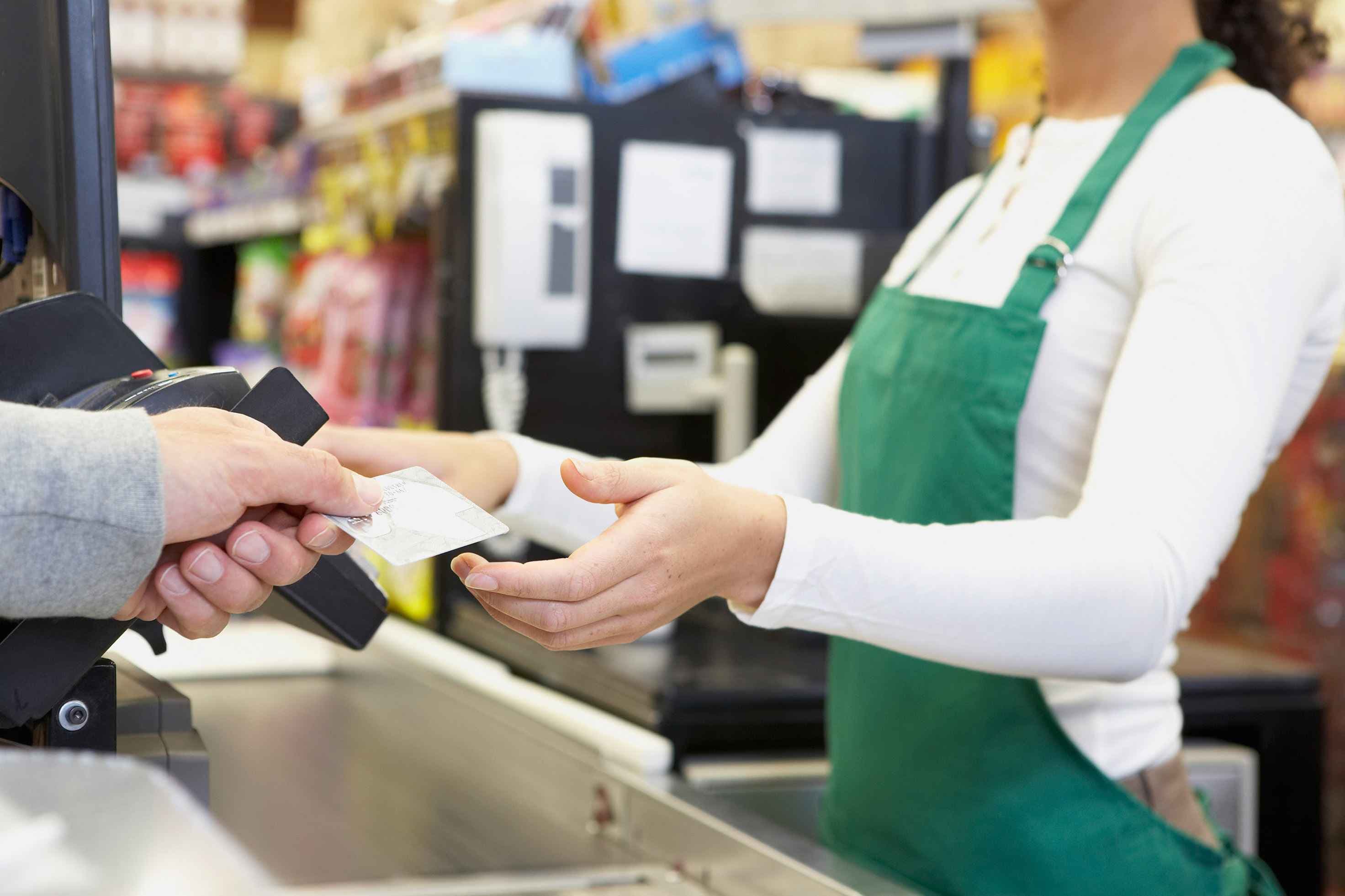 Lovitură pe piața de retail din România: a fost semnată o tranzacție de 280 de milioane de euro