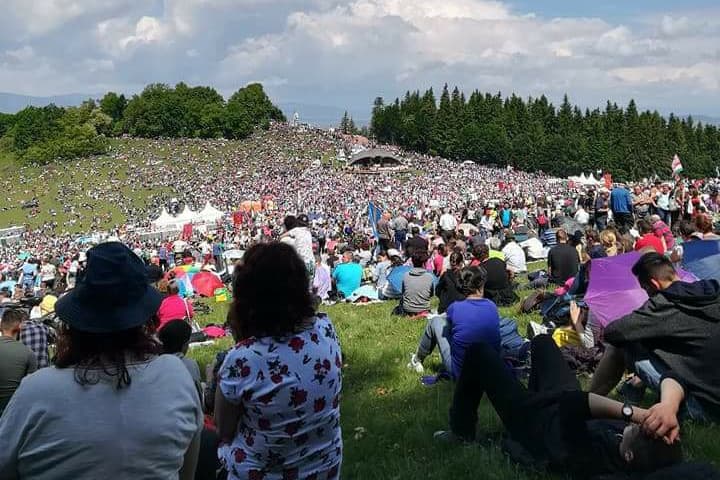 156 de pelerini au avut nevoie de asistență medicală la procesiunea de la Şumuleu Ciuc. Numărul participanților a fost de 330.000