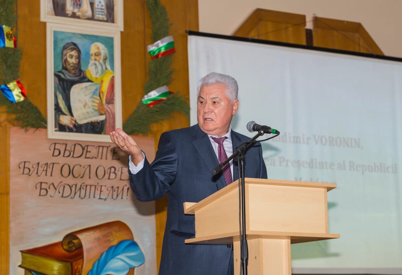 Vladimir Voronin a demisionat din fruntea Partidului Comunist Moldovenesc după 30 de ani