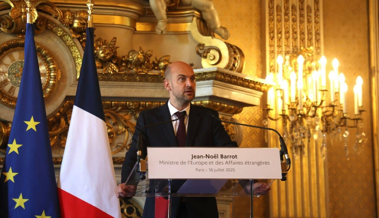 Franța convoacă ambasadorul Rusiei la Paris după incidentul cu drona căzută peste un bloc din Galați: „Un act iresponsabil”