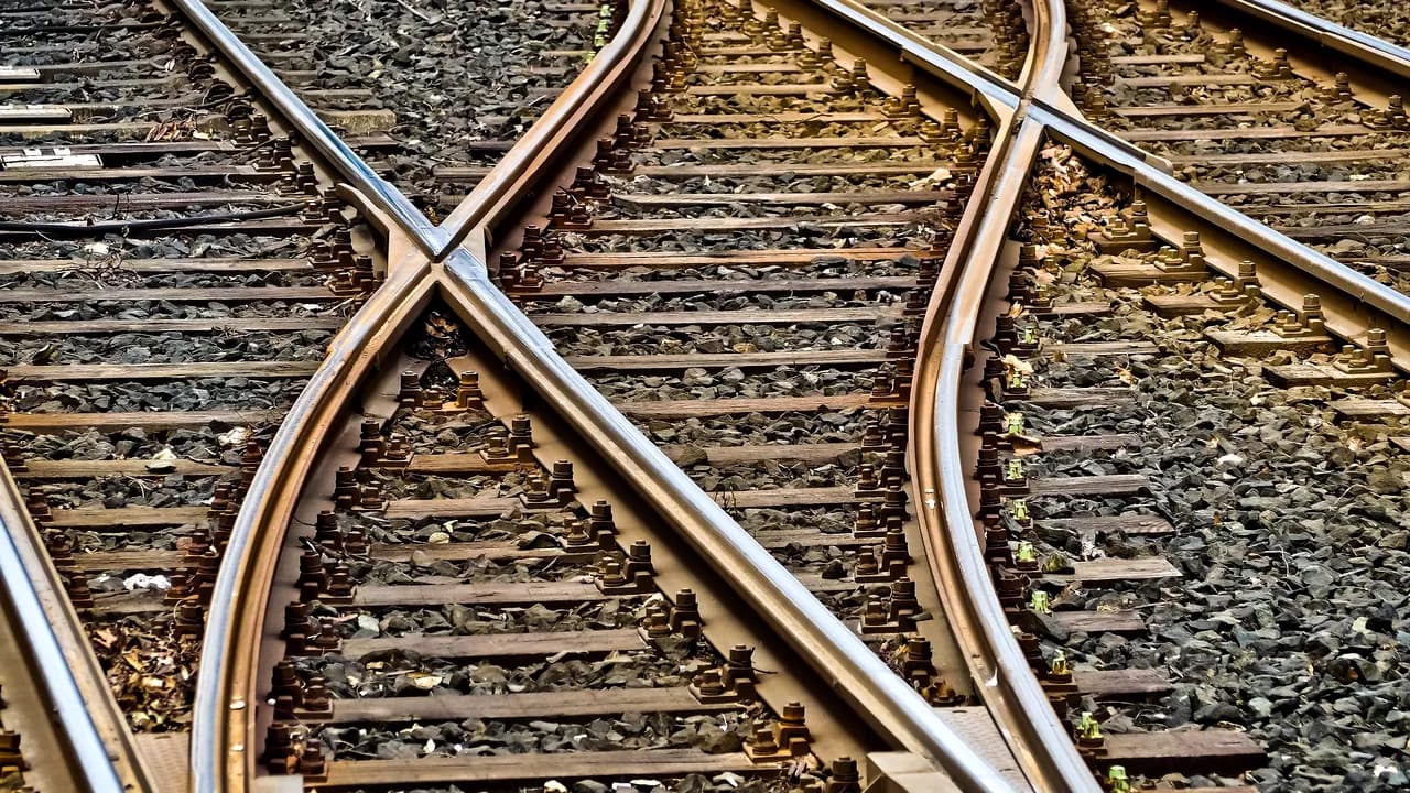 Un student a spart sistemul de comunicații al trenurilor de mare viteză din Taiwan. Patru garnituri au fost oprite temporar