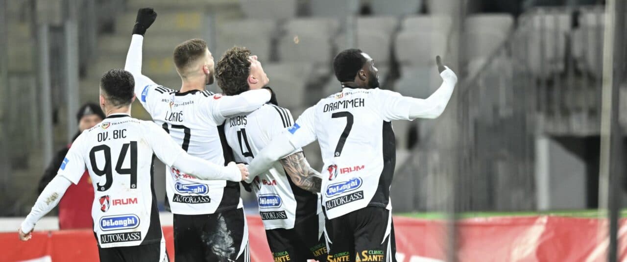 „U” Cluj s-a calificat în finala Cupei României, iar Alex Chipciu a dat recital după meciul cu FC Argeș. „Îmi dau seama că am îmbătrânit”