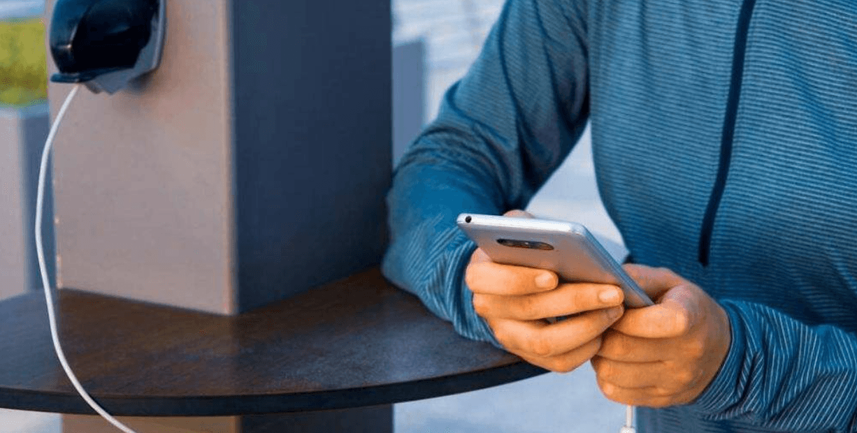 Psihologii sunt de acord: Persoanele care își țin telefonul pe silențios au o trăsătură de personalitate comună