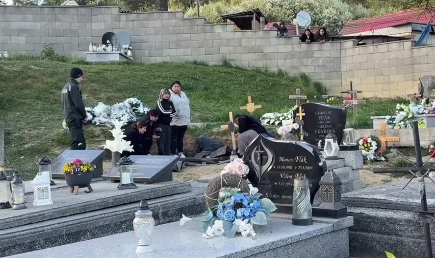 Scene de groază într-un cimitir din Slovacia: zgomote inexplicabile au stârnit panică în sat