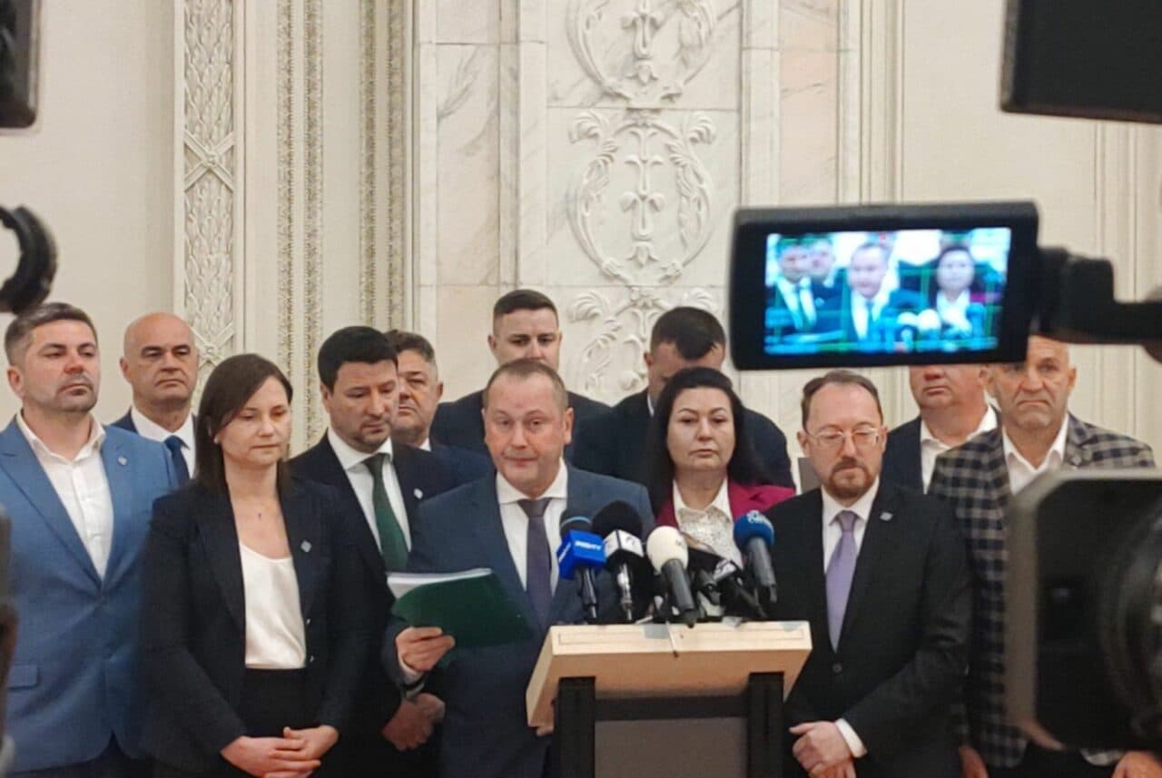 Parlamentarii PACE răspund cu versuri la ironiile vicepremierului Oana Gheorghiu: „Noaptea ca hoţii”