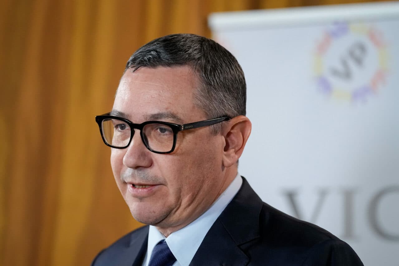 Ponta, după ce Administrația Prezidențială a anunțat că angajează o firmă de lobby pentru relația cu SUA: „De ce o plătim în continuare din buget pe doamna ministru de Externe și echipa sa de ONG-iști?”