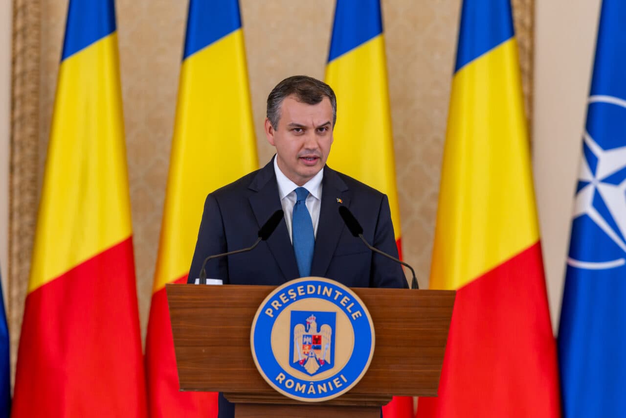 Premierul desemnat Eugen Tomac începe luni consultările pentru formarea Guvernului. Discuţii cu PNL, USR şi PSD