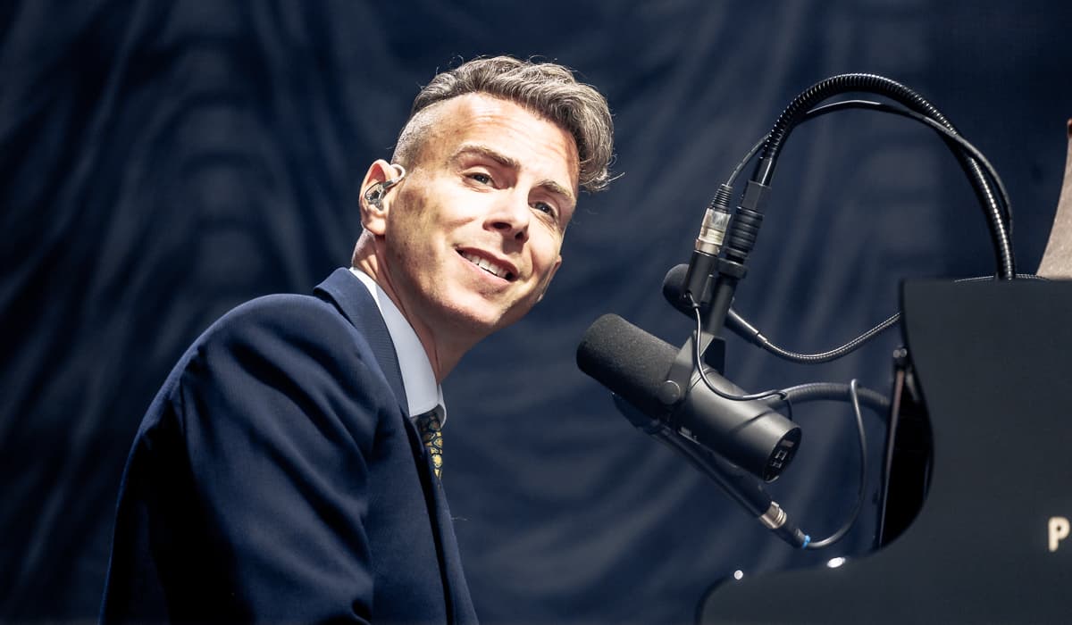 Celebrul muzician israelian, Asaf Avidan, ar fi primit cetățenie română. Ce a declarat acesta în timpul concertului din România