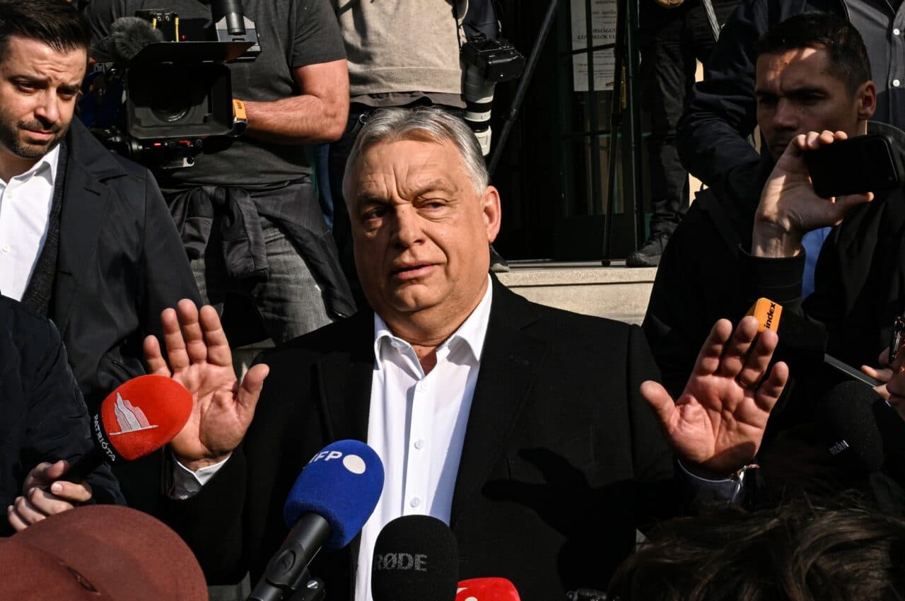 Cercul restrâns al fostului premier maghiar Viktor Orban ar putea ajunge sub urmărire penală pentru că ar fi fraudat fonduri de miliarde de euro