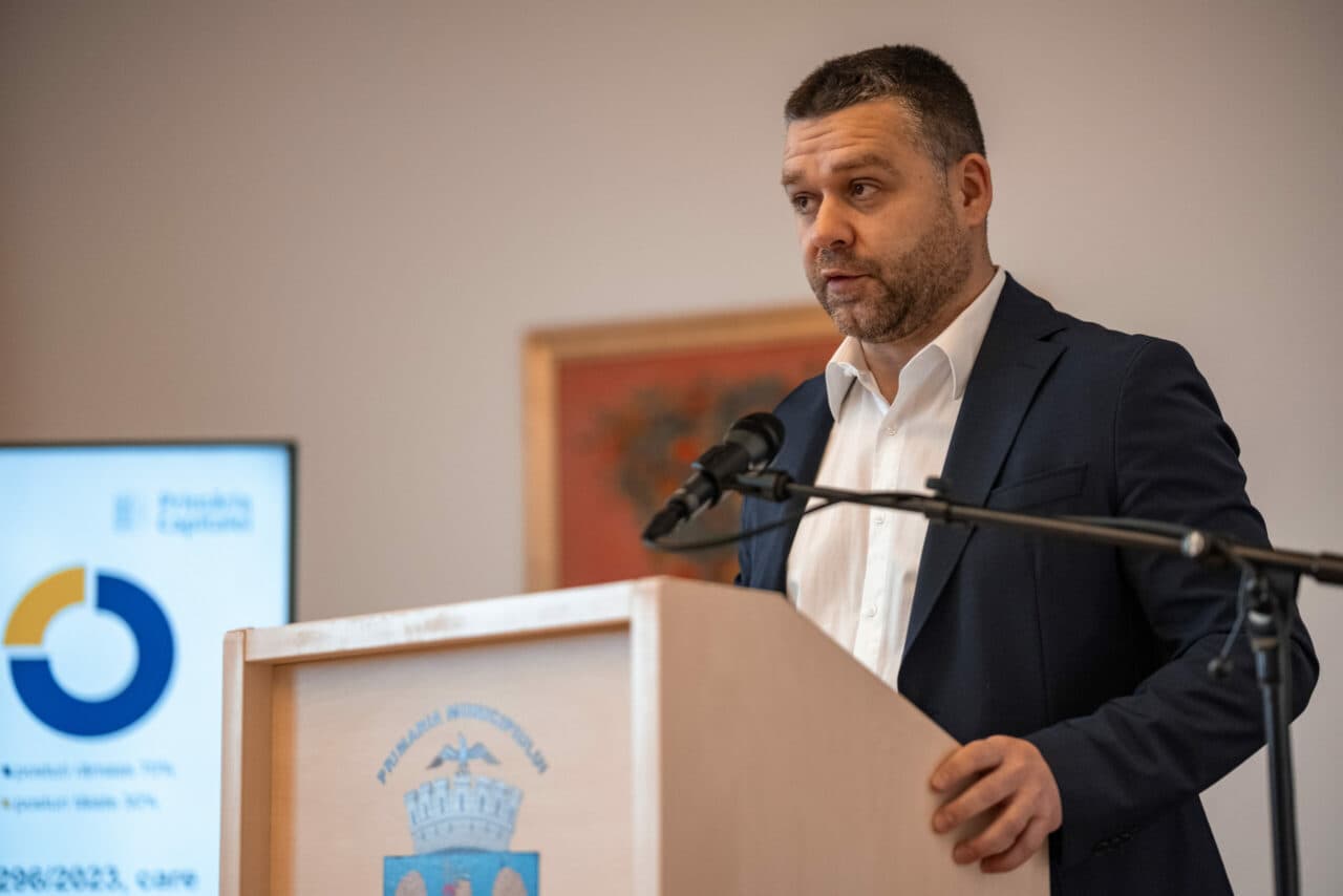 Ciucu îi mitraliază pe Nicușor Dan, pe Veștea și PSD, într-un apel către liberali: Președintele joacă la ruperea PNL. Nu vă lăsați iarăși prostiți!