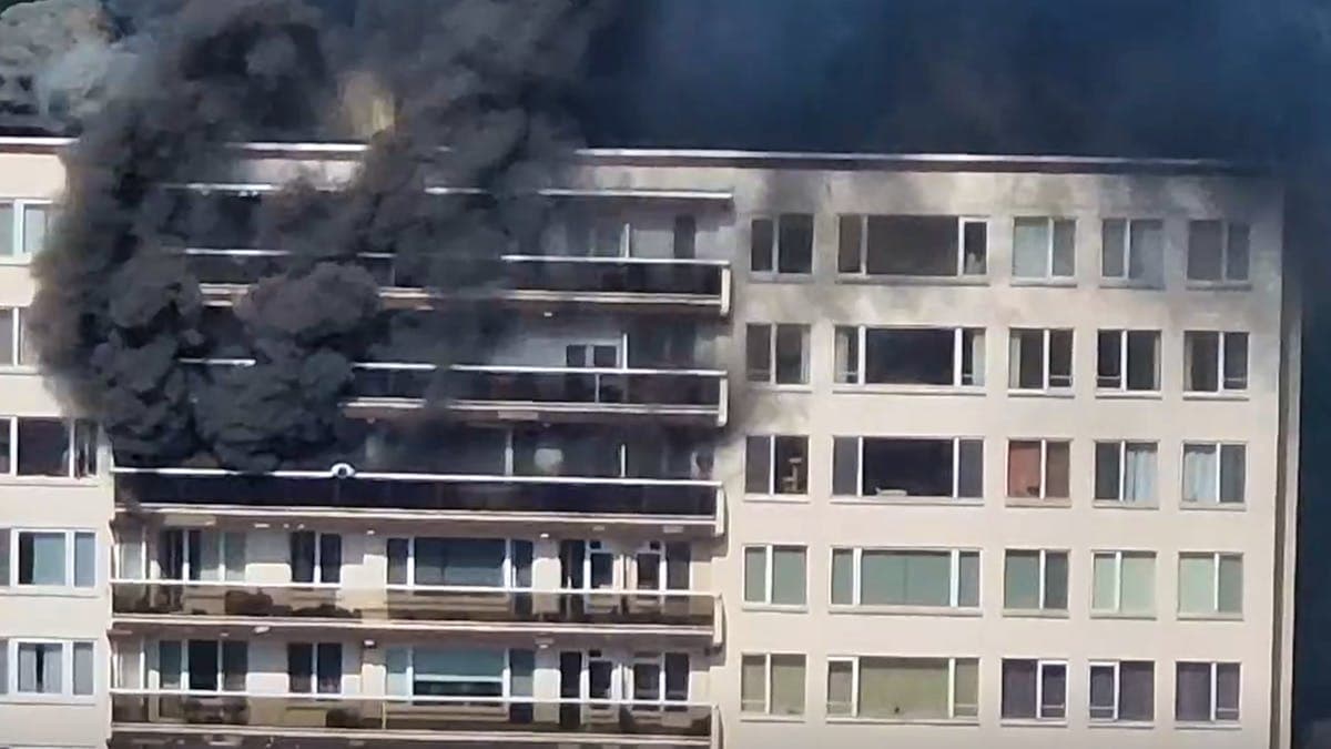 Tragedie în orașul belgian Anvers. Cel puțin cinci morți, într-un incendiu izbucnit într-un bloc cu 10 etaje. Cum s-au salvat majoritatea locatarilor
