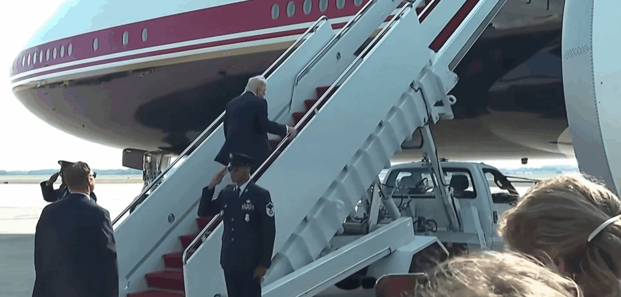 Trump a zburat pentru prima dată cu noul Air Force One, oferit de Qatar. Care a fost prima destinație a avionului de lux