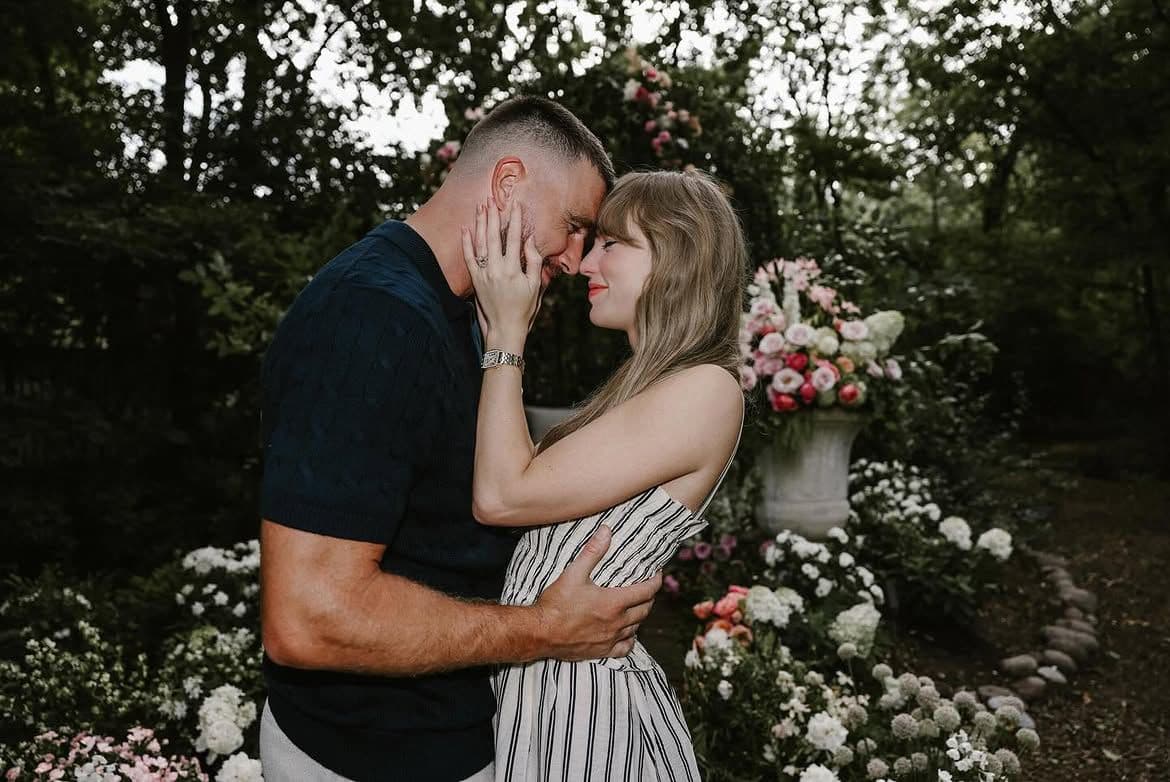 Taylor Swift și Travis Kelce și-au unit destinele într-o ceremonie grandioasă. Tom Cruise, Jennifer Lopez și Adam Sandler, printre invitații celebri