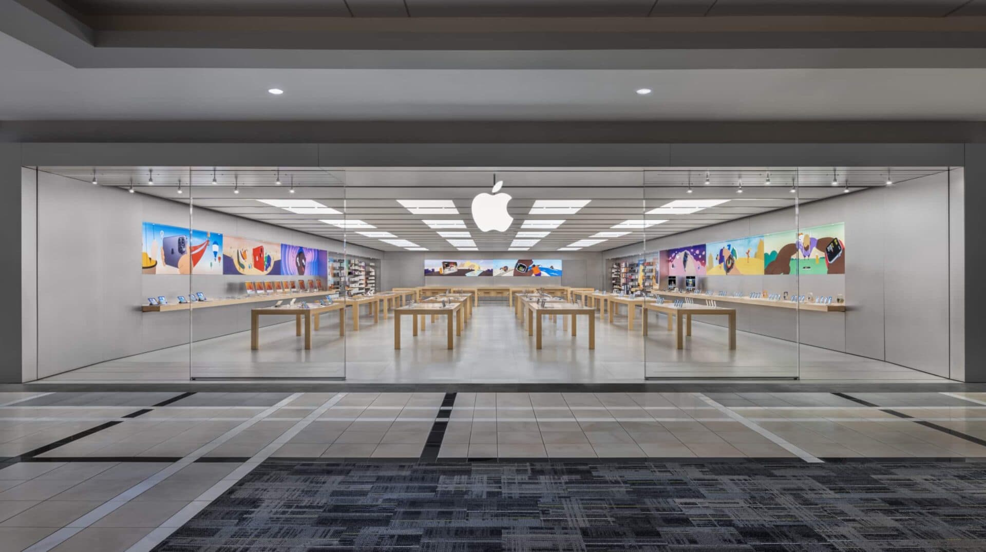 Apple aduce un executiv de top pentru strategia sa în inteligență artificială