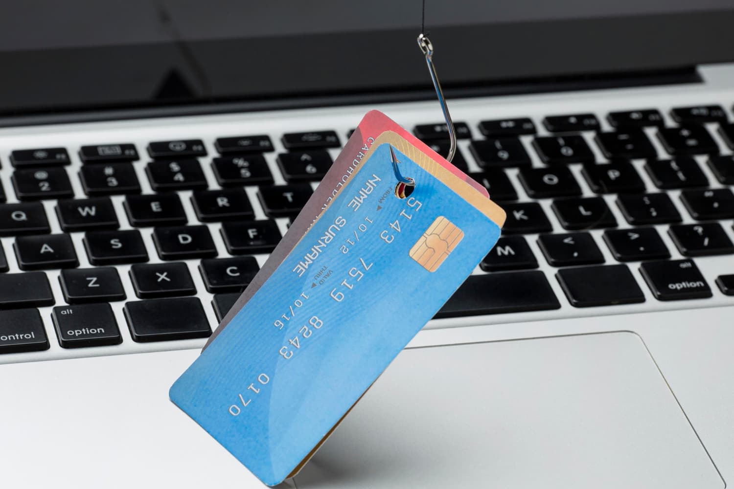 Microsoft avertizează asupra unei campanii de phishing de amploare